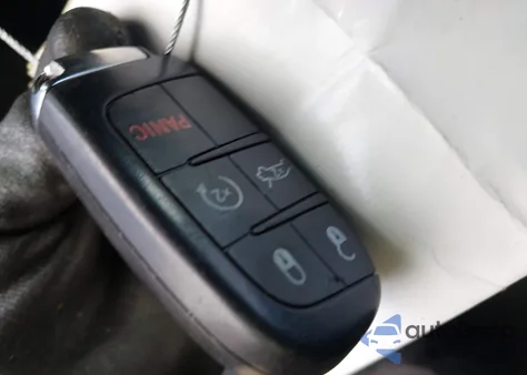 2015 Chrysler 300 300S z USA, uszkodzony, nr VIN 2C3CCABG5FH833029